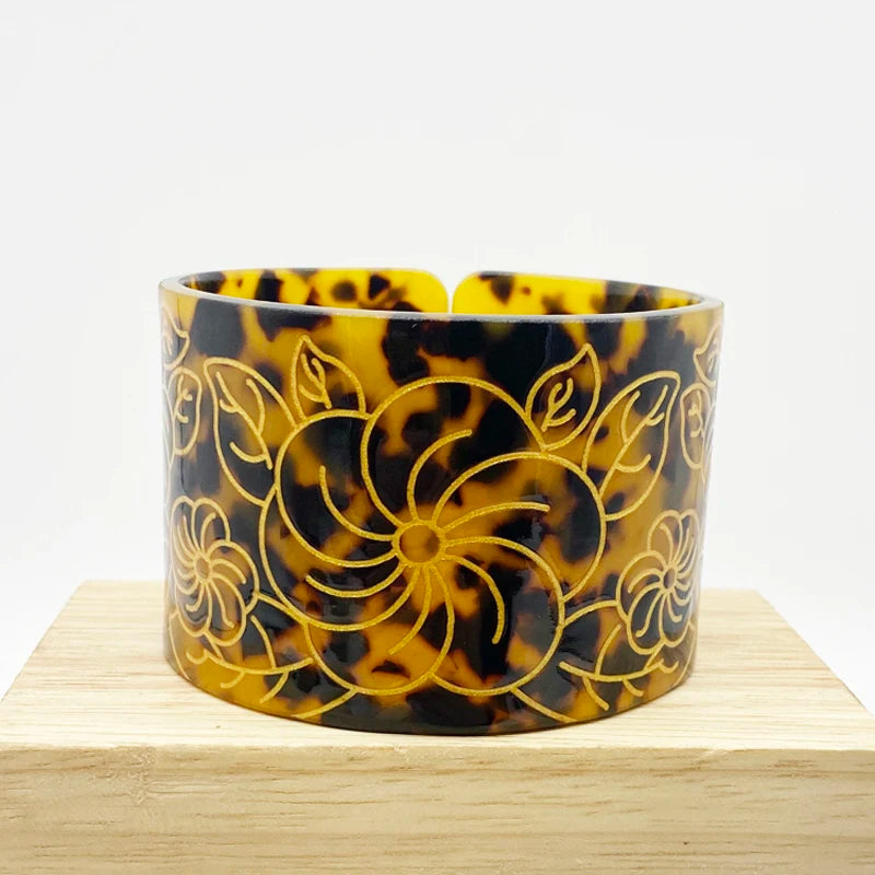 Hc1f352d775f14193934510616a9153bbk